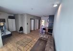 Location vacances Tels bibliques – Megiddo, Hazor, Beer-Sheba - סוויטת בוטיק מול הים בקיסריה-2