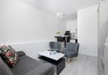 Location vacances Kołobrzeg - Bright Apartment in Kołobrzeg with Air Conditioning and Parking by Noclegi Renters-4