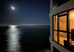 Location vacances Gordon's Bay - 3 Bed 3 Bath Opulent Apartment on the Beach with Sea and Mtn Views-3
