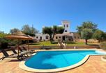 Location vacances Alcantarilha - Villa Verde Do Algarve Eco-Friendly Countryside Retreat Heated Pool 21 Guests Armacao De Pera-3