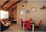 Location vacances Aéroport de Zadar - One-Bedroom Apartment in Sukosan I-2