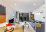 Location vacances  Nouvelle-Zélande - Modern 2br Townhouse in Mission Bay I Zodiak Stays-1