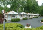 Location vacances Lake George - Seven Dwarfs Cabins - White Cabin-1