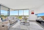 Location vacances Marks Point - Oceanview Penthouse Caves Beach-3