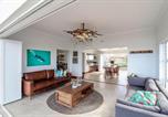 Location vacances Kleinmond - 78 Beach Road Oceanfront Cottage Splash Pool Sea Views-2
