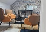 Hôtel Saint-Laurent-Nouan - Chambre Chambord avec piscine chauffée et parking privatif - Fr-1-590-484-4