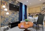 Location vacances La cathédrale Saint Michael de Coventry - Apt - Sleeps 5 6 - Parking - Train Station Close-1