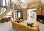 Location vacances Belper - Hunters Lodge at Wildersley Farm-4