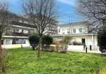 Location vacances Rambouillet - Appartement spacieux avec rooftop et garages privés à 3 min de la gare d'Épernon - Fr-1-581-129-1