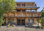 Location vacances Canmore - Sisters Summit - 5bd 4ba - Stunning Mountain Views With Private Hot tub & Bbq-3