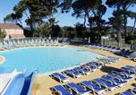 Location vacances Vauvert - Résidence-Club Odalys Le Mas des Vignes