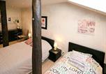 Location vacances Saulxures-sur-Moselotte - Ferme Vosgienne rénovée avec spa, sauna, jacuzzi, billard et étang privé en pleine nature - Fr-1-589-327-3