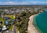 Location vacances  Australie - Beachy Haven at Sails close to the Beach-4