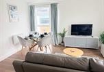 Location vacances Bracknell - Modern 2bed Apt in The Grand Exchange Bracknell-1