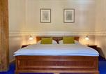Location vacances Mostek - Penzion Vila Julie-1