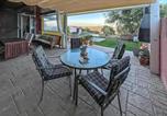 Location vacances Higuera de la Sierra - Stunning Home In El Castillo De Las Gua-3