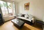Location vacances Deauville - Cosy Town house with its beautiful terrace-1