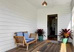 Location vacances Marks Point - 3-Bed Coastal Haven with Alfresco Dining & Bbq-3