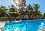 Camping Centre - Flower Camping le Jardin de Sully-1