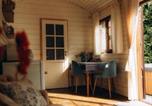 Location vacances Krasná Lipa - Glamour Maringotka v Np České Švýcarsko U Mluvících kamenů-2
