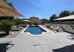 Location vacances Courry - Les Oliviers - Villa climatisée avec piscine-1