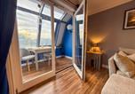 Location vacances  Royaume-Uni - Riverside 1bd - Balcony & Parking Hydro Secc-2