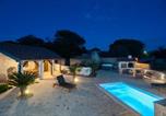 Location vacances Galovac - Moki's Debi-2