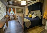 Location vacances  Haute-Vienne - Chateau De Montmagner-2