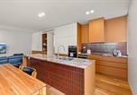 Location vacances Charlestown - Family Home in Mayfield with Stylish Interior-1