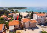 Location vacances Novalja - Apartment and Rooms Amenka-1