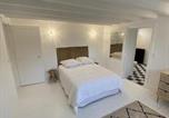 Location vacances Rambouillet - Gîte rénové de charme avec parc, étang, proche de Paris et Versailles - Fr-1-527-11-3