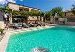 Location vacances Kanfanar - House with pool Poli Stare nuoni-1