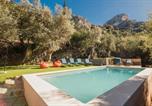 Location vacances Deià - Villa renovada vista al mar y piscina climatizada-2