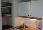 Location vacances Dives-sur-Mer - 2 pièces Port Cabourg - 2 à 4 personnes - 34 m2 - Balcon - Vue Port - Nouveau sur Booking !-2