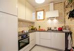 Location vacances Toscolano-Maderno - Spiaggia Azzurro -lakeside with terrace - Happy Rentals-4