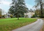 Location vacances Asnelles - Le parc du château - Dépendance du château-2