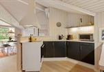 Location vacances Dronningmølle - Summer House Close To Nature And Beach-2