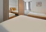 Location vacances Loftus - 2-Bedroom Serviced Apartment in Skinningrove 7-1