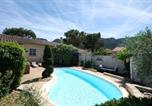 Location vacances Oppède - Air-conditioned house with heated pool, Luberon, in Maubec – 6 people-1