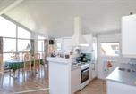 Location vacances Lønstrup - Three-Bedroom Holiday Home In Hjorring-4