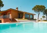 Location vacances Tavullia - Villa California 6, Emma Villas-1