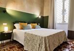 Location vacances  Ville métropolitaine de Palerme - Donna Oliva Guest House-1