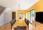 Location vacances Neuhaus am Rennweg - Spacious semi detached house with wood stove located directly on the Rennsteig-3