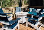 Location vacances Williamsburg - Retreat to Fairytale Cottage with Pool-1