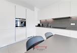 Location vacances Trois châteaux, muraille et remparts du bourg de Bellinzone - Easylife Swiss - Titanium 2pax Residenza Cinque824 Bellinzona-3