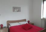 Location vacances Monforte d'Alba - Casa Nebieu in edificio indipendente nel centro di Monforte-3