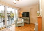 Location vacances Bontnewydd - Mulberry Cabin On The Lake-4