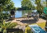 Location vacances Castelmoron-sur-Lot - Appartement familial avec jardin et vue sur lac à Clairac, 80 m²-1