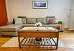 Location vacances Charlestown - East End Loft near Cafes Bars and Beach-1