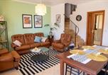 Location vacances  Province de Carbonia-Iglesias - Yellow House-2